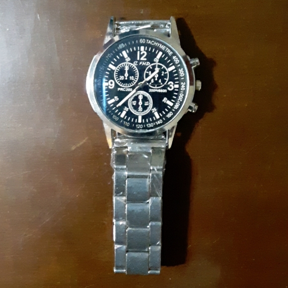 Man's watch - Picture 2 of 2